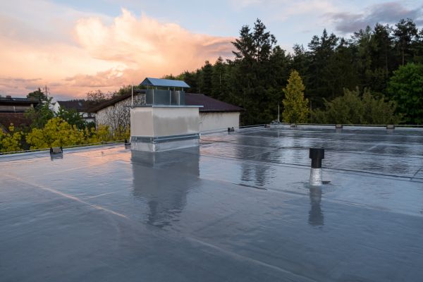 Roof Coating Service in Hartford