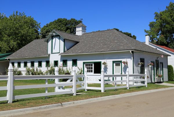 Horse Stable Roof Installation in Hartford